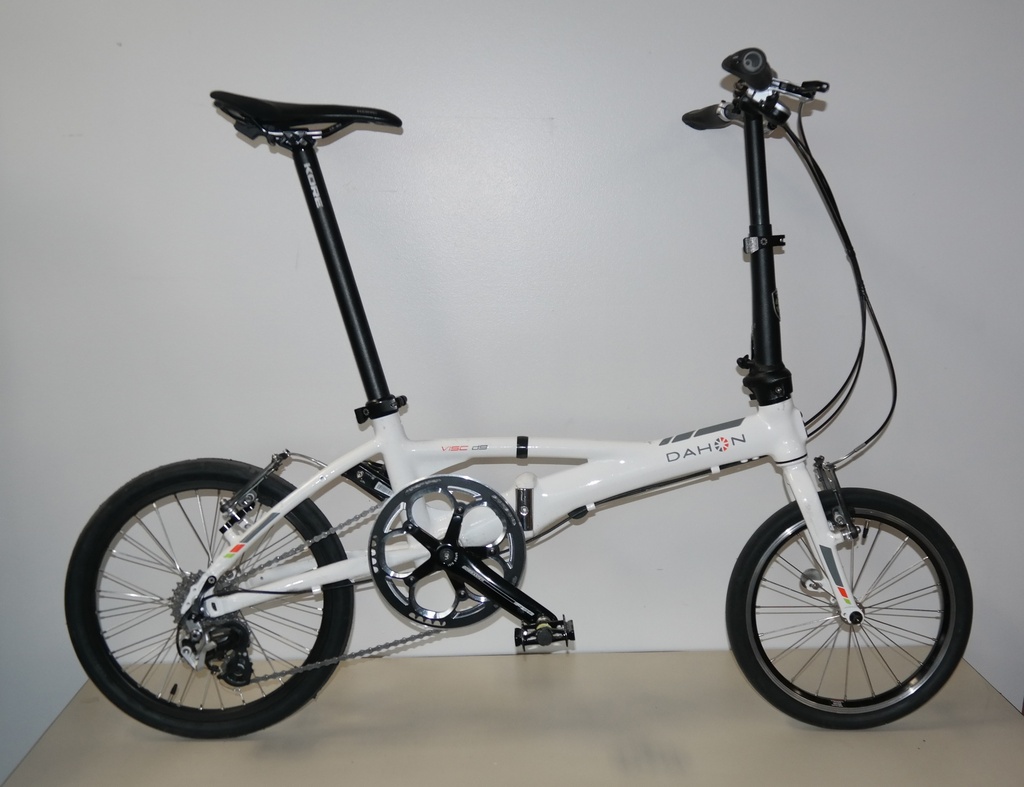 Side View Visc SL9 - 349/305 Folding Bike + Hedgren Flight LEX 30" Suitcase